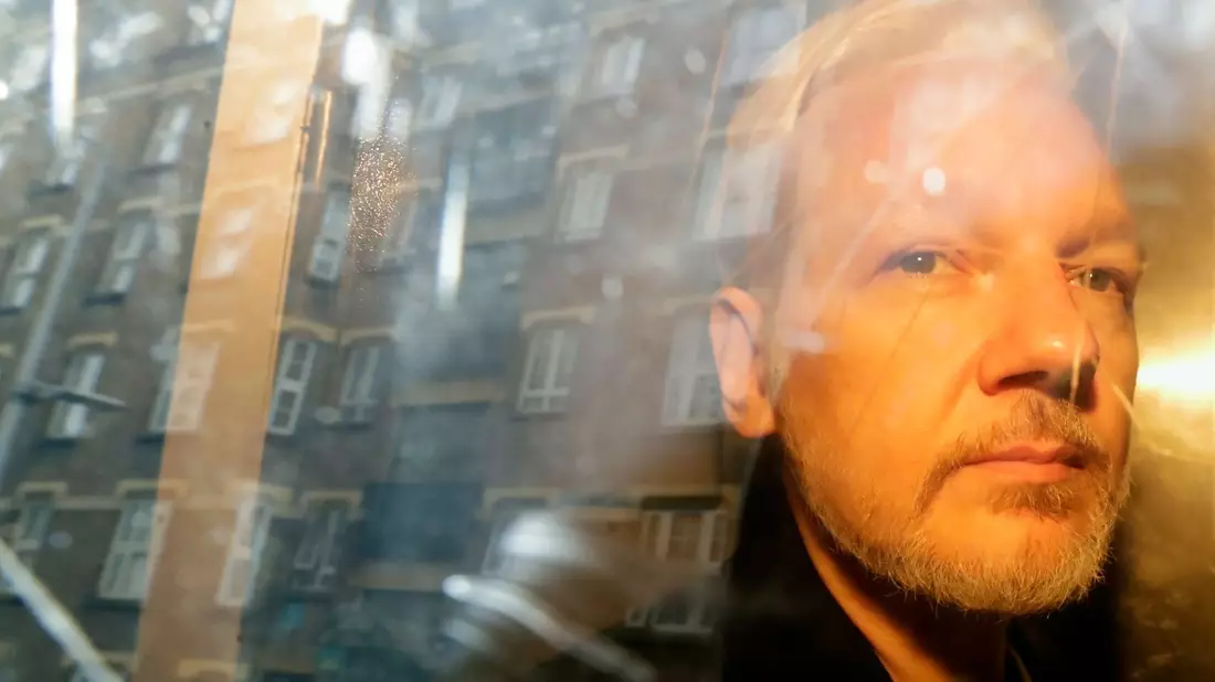 Julian Assange drohen in den USA bis zu 175 Jahre Haft. - Bild: Matt Dunham/AP/dpa