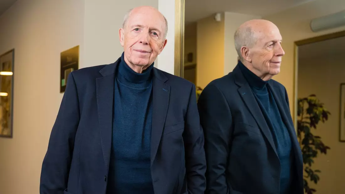Reiner Calmund hofft auf die erste deutsche Meisterschaft in der Geschichte seines Ex-Clubs Bayer Leverkusen. - Bild: Oliver Dietze/dpa