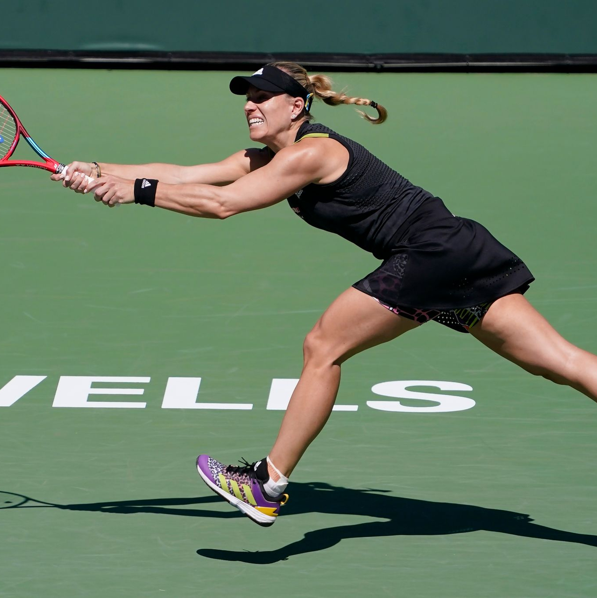 Angelique Kerber musste sich der Tschechin Linda Noskova geschlagen geben. - Foto: Mark J. Terrill/AP/dpa