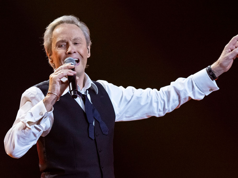 Peter Kraus wird 85. - Foto: Tom Weller/dpa