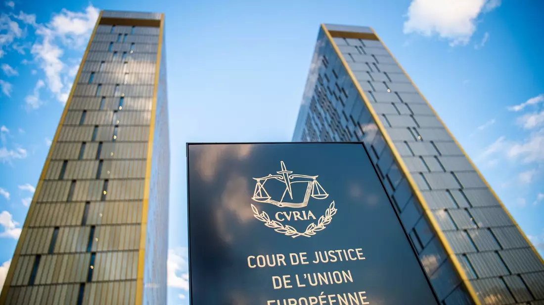 Der Europäische Gerichtshof (EuGH) hat Rechtsstreitigkeiten zu Corona-Rückholflügen geklärt. - Bild: Arne Immanuel Bänsch/dpa