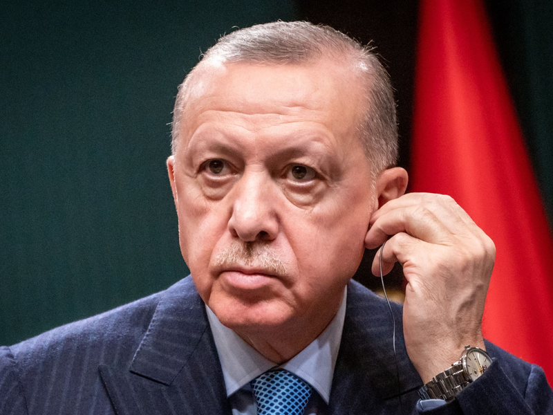 Der tĂŒrkische PrĂ€sident Recep Tayyip Erdogan blockiert bislang den Nato-Beitritt Schwedens. - Foto: Michael Kappeler/dpa