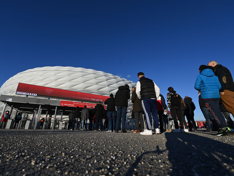 Das Spiel zwischen dem FC Bayern München und dem 1. FC Union Berlin wurde aufgrund der Wetterlage abgesagt. - Foto: Sven Hoppe/dpa