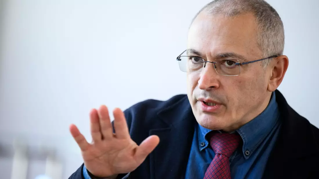 Der Kremlgegner Michail Chodorkowski appelliert an den Westen, bei seiner Sanktionspolitik zwischen der Staatsführung und den einfachen Russen zu unterscheiden. (Archivbild) - Bild: Bernd von Jutrczenka/dpa