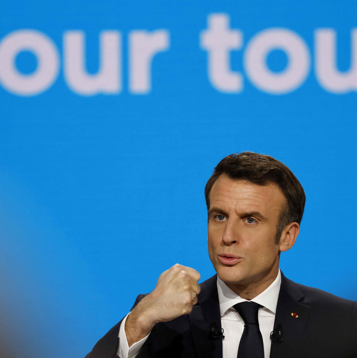 Emmanuel Macron hat im Fernsehen angekündigt die Nationalversammlung aufzulösen und für den 30. Juni 2024 Neuwahlen anzusetzen. - Foto: Ludovic Marin/AFP/dpa