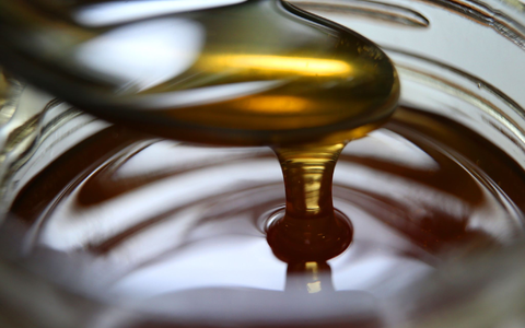 Die Imker in Deutschland haben mehr Honig geerntet. - Foto: Karl-Josef Hildenbrand/dpa