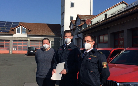 FW-DO: Kohlenmonoxid Austritt im Kreuzviertel - Falschparker behindern Feuerwehreinsatz - Foto: presseportal.de FW-DO: Kohlenmonoxid Austritt im Kreuzviertel - Falschparker behindern Feuerwehreinsatz - Foto: presseportal.de