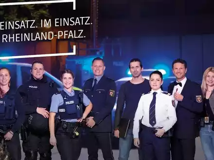 HZA-KO: Berufseinsteiger beim Hauptzollamt Koblenz Jetzt Karriere beim ZOLL starten! - Foto: presseportal.de