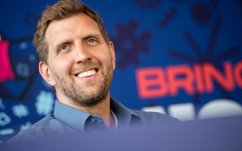 Dirk Nowitzki sieht beste Voraussetzungen für eine WM-Medaille der deutschen Basketballer. - Foto: Marius Becker/dpa