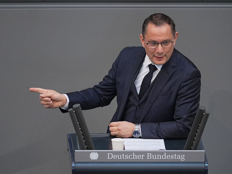 Die AfD lehnt Waffenlieferungen in Krisen- und Kriegsgebieten grundsätzlich ab.  - Foto: Michael Kappeler/dpa