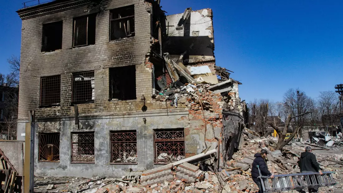 Russland hat die Ukraine am Freitag massiv aus der Luft angegriffen. Nach Angaben aus Kiew waren es die schwersten Angriffe seit Kriegsbeginn. - Bild: -/Ukrinform/dpa
