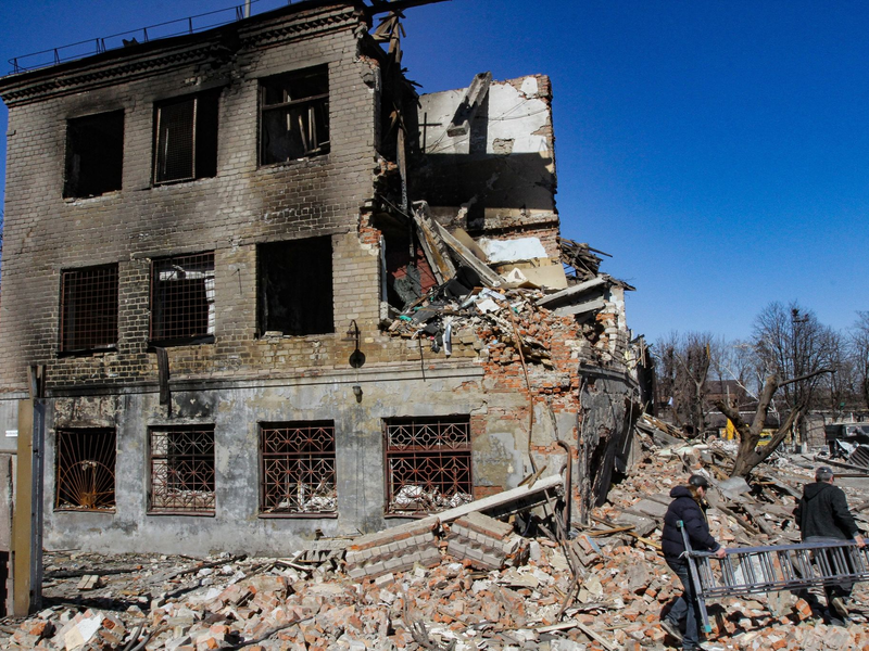 Russland hat die Ukraine am Freitag massiv aus der Luft angegriffen. Nach Angaben aus Kiew waren es die schwersten Angriffe seit Kriegsbeginn. - Foto: -/Ukrinform/dpa