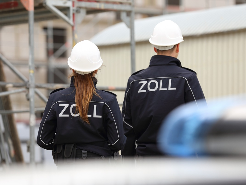 HZA-OS: Bundesweite Schwerpunktaktion in der Baubranche gegen Schwarzarbeit; Osnabrücker Zoll leitet 13 Strafverfahren ein - Foto: presseportal.de