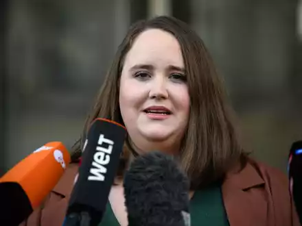 Grünen-Vorsitzende Ricarda Lang will hinsichtlich wachsender Migration mehr Unterstützung für Kommunen. - Foto: Bernd von Jutrczenka/dpa