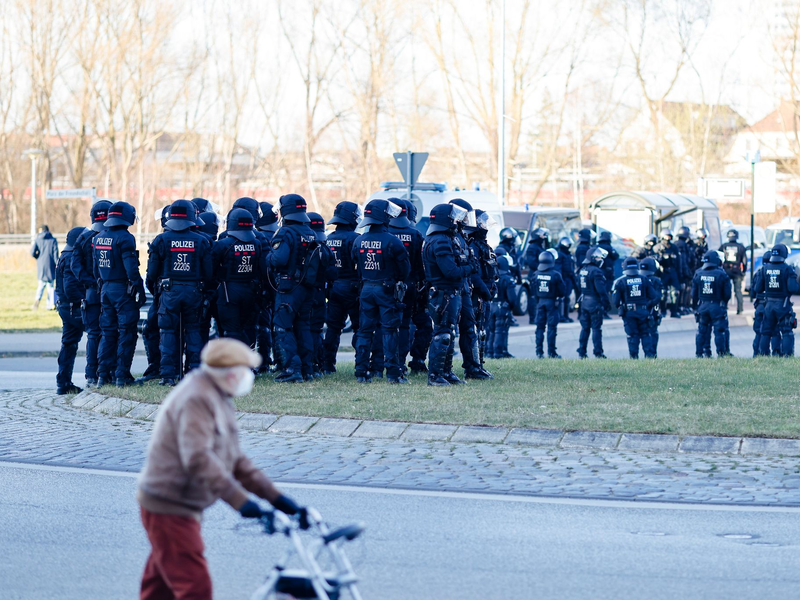 Der Jugendliche war in der vergangenen Woche festgenommen worden. (Symbolbild) - Foto: Frank Molter/dpa