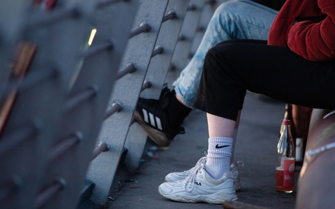 Laut dem Forscher Rüdiger Maas gibt es unter jungen Menschen in Deutschland trotz unterschiedlichster politischer Präferenzen keine Spaltung. (Archivfoto) - Foto: Fernando Gutierrez-Juarez/dpa-Zentralbild/dpa