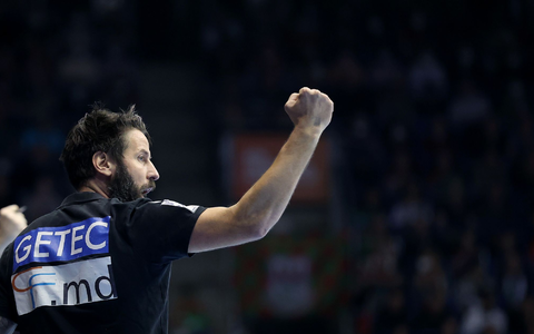 Magdeburgs Trainer Bennet Wiegert und der SCM empfangen im Topspiel die Füchse Berlin. - Foto: Ronny Hartmann/dpa