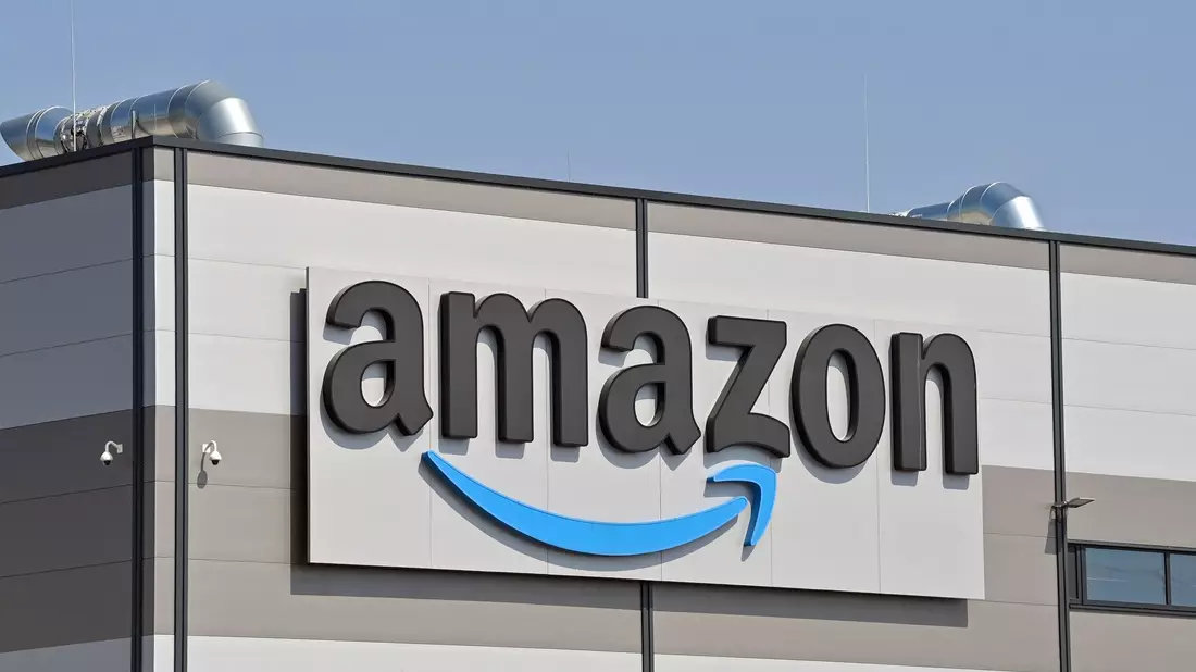 Amazon will den Staubsauger-Pionier iRobot übernehmen. Die EU-Kommission hat allerdings Sorge um den Wettbewerb. - Bild: Patrick Pleul/dpa-Zentralbild/dpa