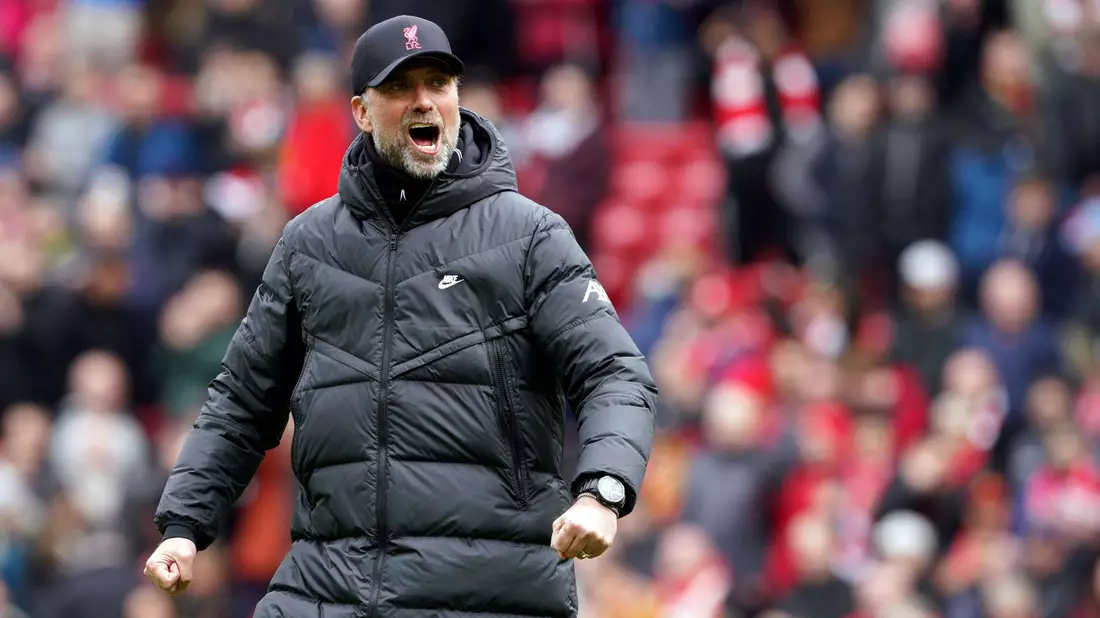 Liverpools Trainer Jürgen Klopp jubelt nach dem Sieg gegen Sheffield United. - Bild: Peter Byrne/PA Wire/dpa