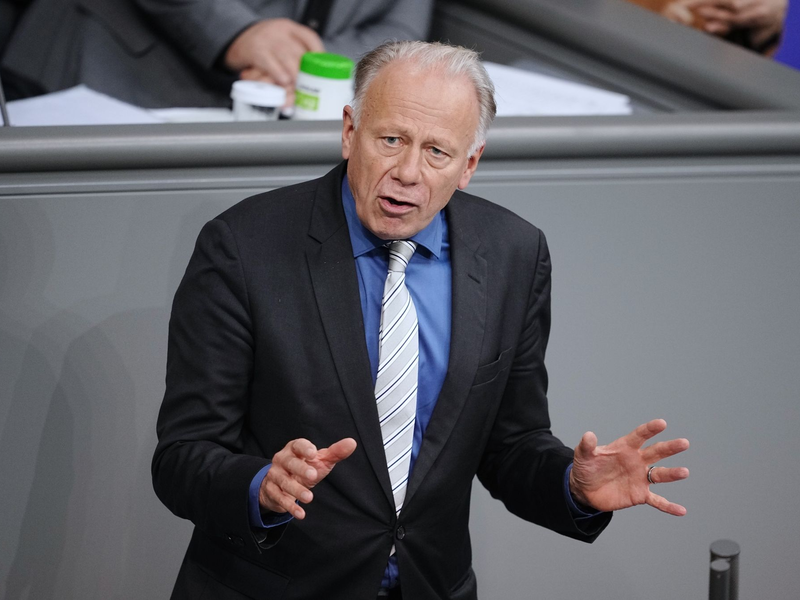 Jürgen Trittin von Bündnis90/Die Grünen hält seine letzte Rede im Bundestag. - Foto: Kay Nietfeld/dpa