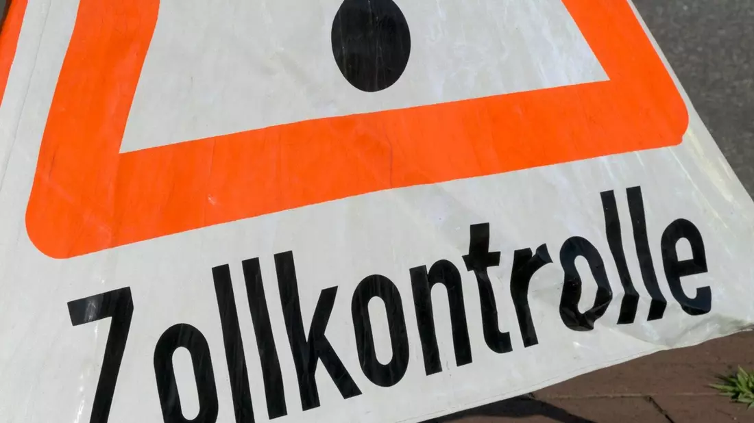 HZA-KO: Koblenz Zoll stellt mehr als drei Kilogramm Kokain sicher Straßenverkaufswert von mehr als 200.000 Euro - Bild: presseportal.de