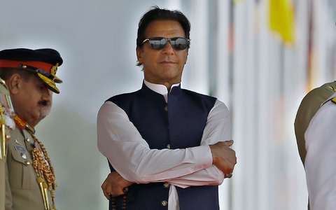 Während seiner Amtszeit von 2018 bis 2022 verhängte auch er Ausreiseverbote über mehrere Oppositionspolitiker: Imran Khan. - Foto: Anjum Naveed/AP/dpa