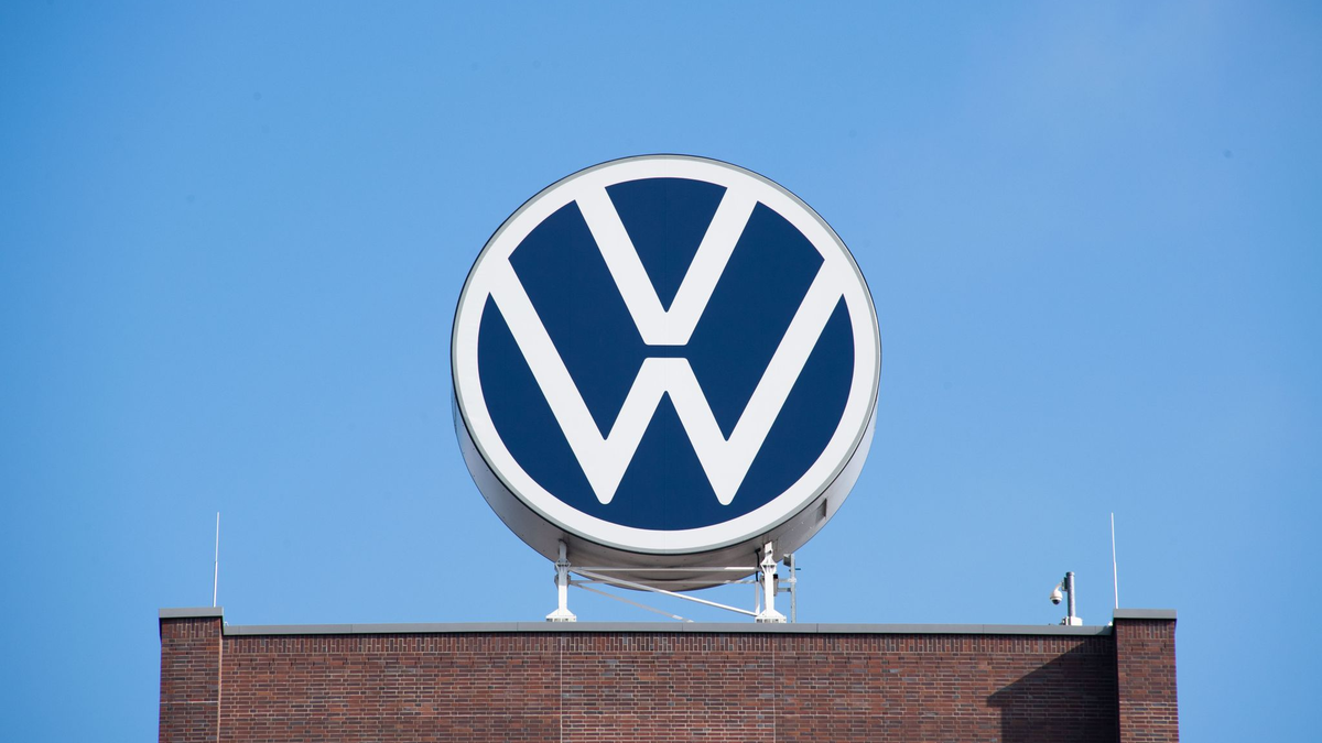 VW leidet unter Absatzschwund in den USA und China. (Symbolbild) - Foto: Julian Stratenschulte/dpa