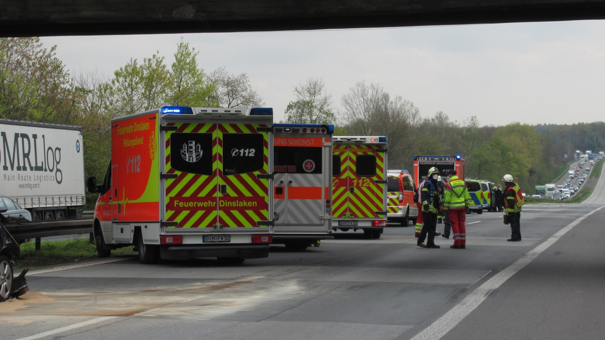 POL-HI: Nach Anwohnerbeschwerden: Polizei kontrolliert Umleitungsverkehr in Heinde - Foto: presseportal.de