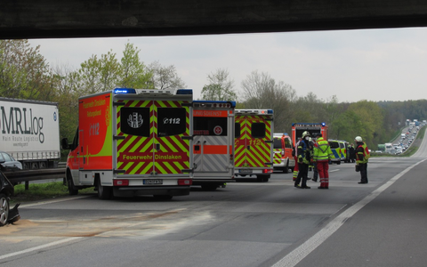 POL-HI: Nach Anwohnerbeschwerden: Polizei kontrolliert Umleitungsverkehr in Heinde - Foto: presseportal.de