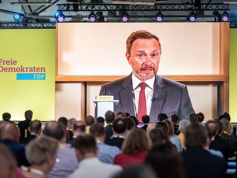 FDP-Vize Kubicki greift beim Parteitag die Grünen scharf an. - Foto: Michael Kappeler/dpa