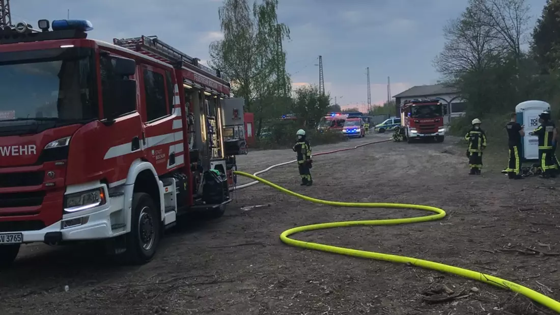 FW-OB: Die Feuerwehr Oberhausen wurde am Samstag den 23.08.2025 zu zwei nahezu zeitgleichen Einsätzen alarmiert. - Bild: presseportal.de