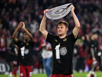 PSG-Trainer Luis Enrique soll von Bayerns Joshua Kimmich angetan sein. - Foto: Sven Hoppe/dpa