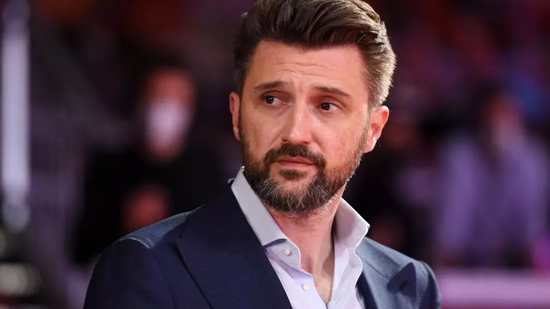Marko Pesic ist Sportdirektor des FC Bayern. - Bild: Tobias Hase/dpa