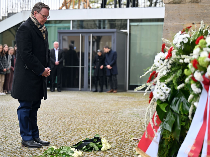 «Aus skandalisierender Berichterstattung und verkürzten Analysen entsteht die falsche Wahrnehmung», sagt Thüringens Ministerpräsident Bodo Ramelow (Die Linke) über die Wahl im Kreis Sonneberg, bei der 52 Prozent für einen AfD-Landrat stimmten. - Foto: Martin Schutt/dpa