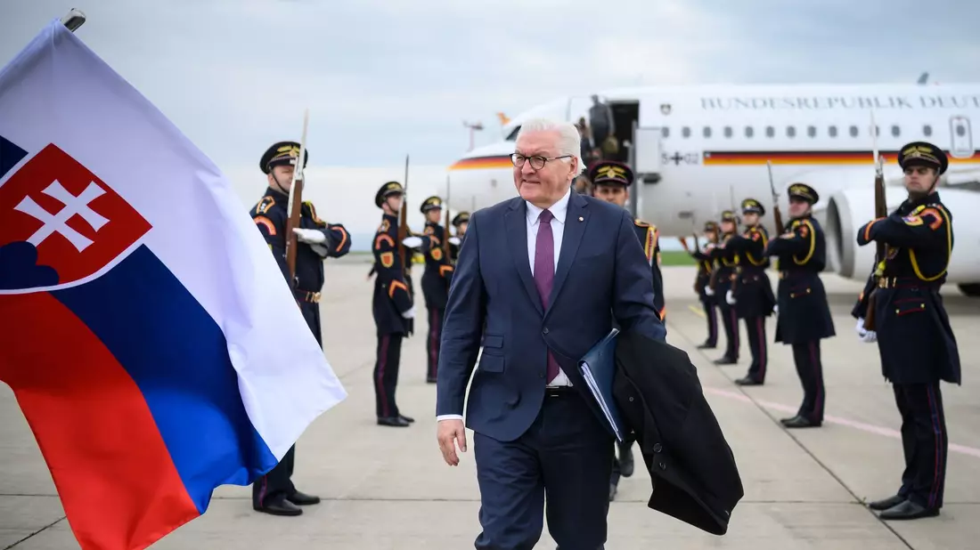 Bundespräsident Steinmeier hat die Grundgesetzänderung für das Finanzpaket unterzeichnet - Bild: Bernd von Jutrczenka/dpa