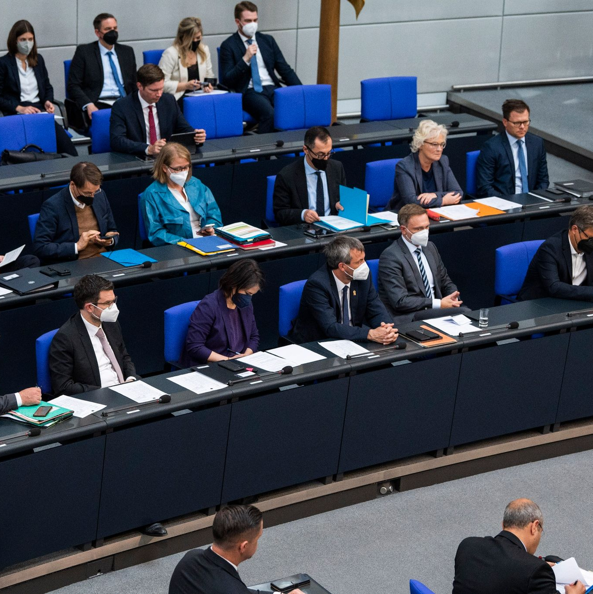 Beatrix von Storch (AfD) sagt, in dem Antrag von Union, SPD, Grüne und FDP seien auch Ideen ihrer Partei zu finden. - Foto: Christophe Gateau/dpa