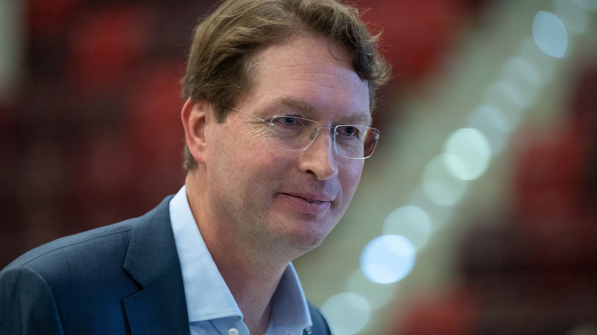 Ola Källenius wil einen Teil seines Gehalts an wohltätige Organisationen spenden. - Foto: Bernd Weißbrod/dpa