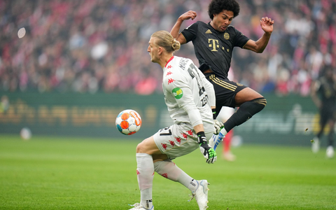 Bayern-Trainer Vincent Kompany erlebte in Mainz einen gebrauchten Tag. - Foto: Thomas Frey/dpa