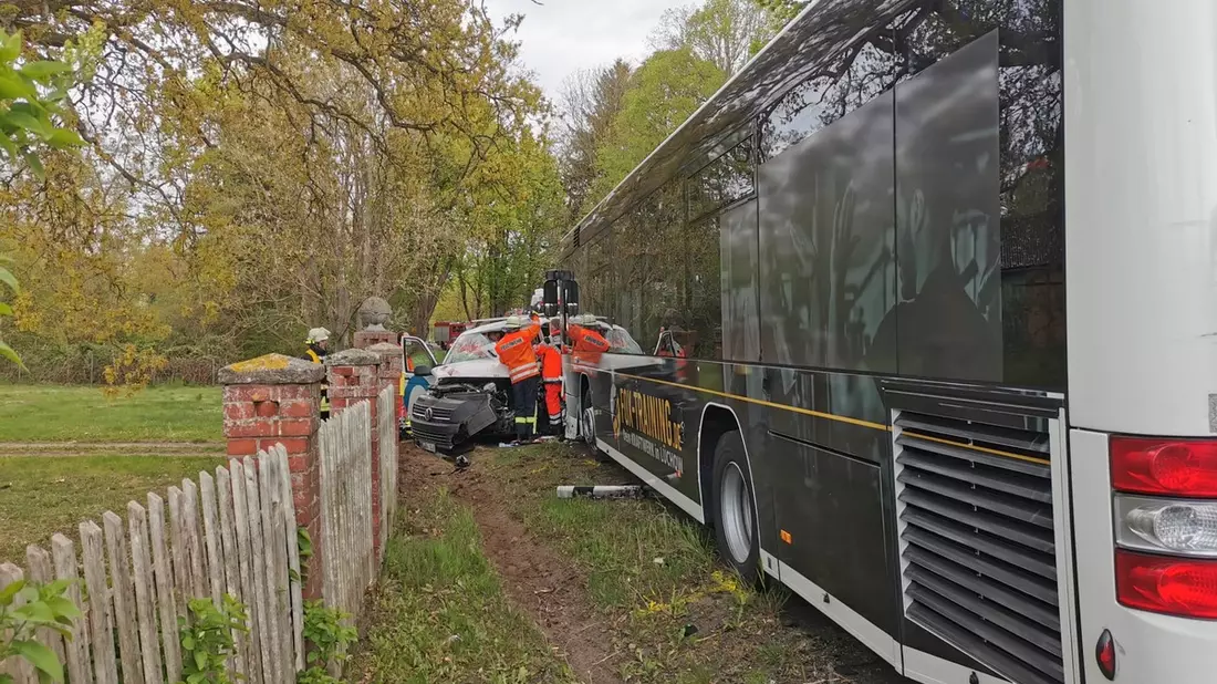 FW-BO: Schwerer Verkehrsunfall in Bochum-Hamme - Bild: presseportal.de
