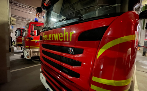 FW Ense: Frontalkollision zweier PKW zwischen Ense-Bremen und Waltringen - Foto: presseportal.de