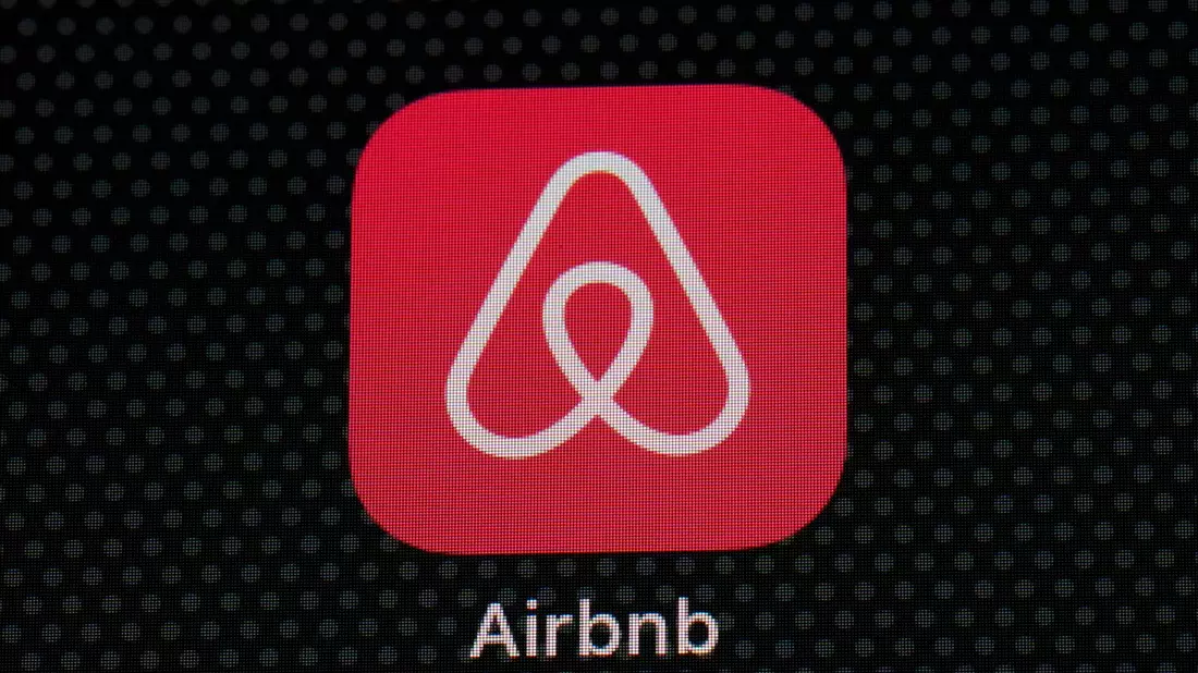Bei Airbnb gibt es einige Neuerungen. - Bild: Patrick Semansky/AP/dpa