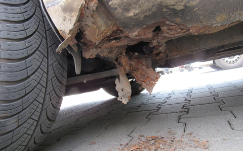 POL-DA: Gräfenhausen / A5: Lastwagen mit erheblichen Mängeln aus dem Verkehr gezogen - Foto: presseportal.de