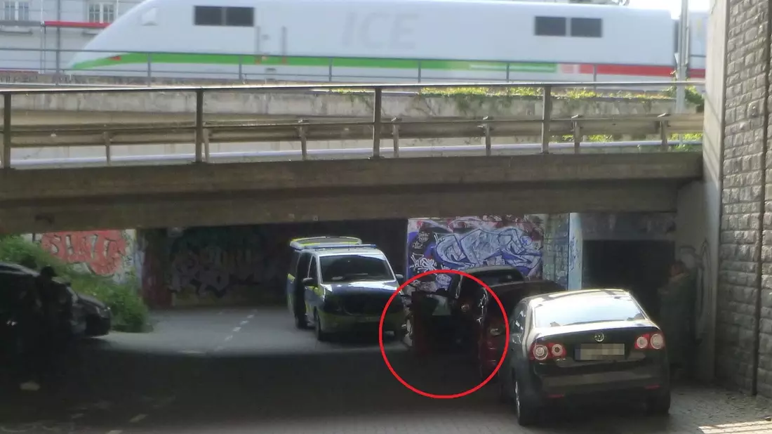 POL-RE: Herten: Fahrradfahrer durch geöffnete Autotür verletzt - Bild: presseportal.de
