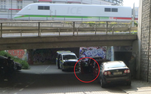 POL-RE: Herten: Fahrradfahrer durch geöffnete Autotür verletzt - Foto: presseportal.de