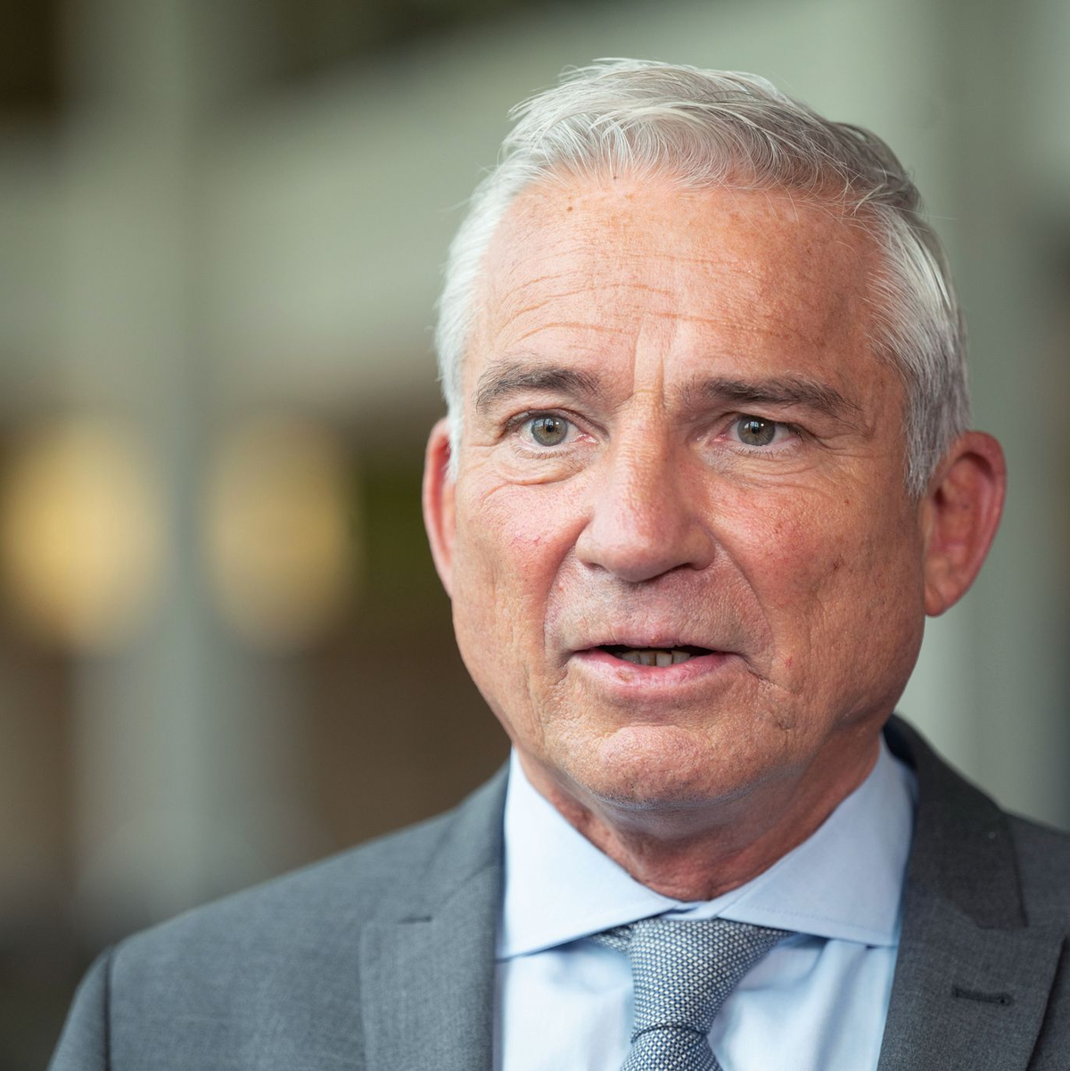 Baden-Württembergs Innenminister Thomas Strobl:  «Die Polizei hat ein Blutbad verhindert.» - Foto: Marijan Murat/dpa