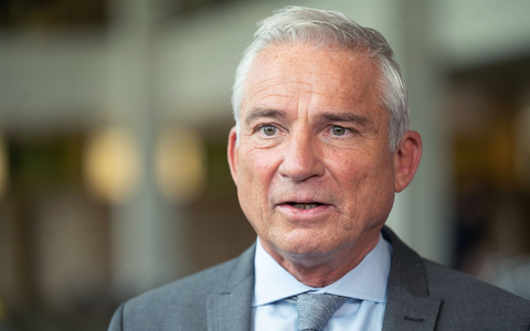 Baden-Württembergs Innenminister Thomas Strobl:  «Die Polizei hat ein Blutbad verhindert.» - Foto: Marijan Murat/dpa