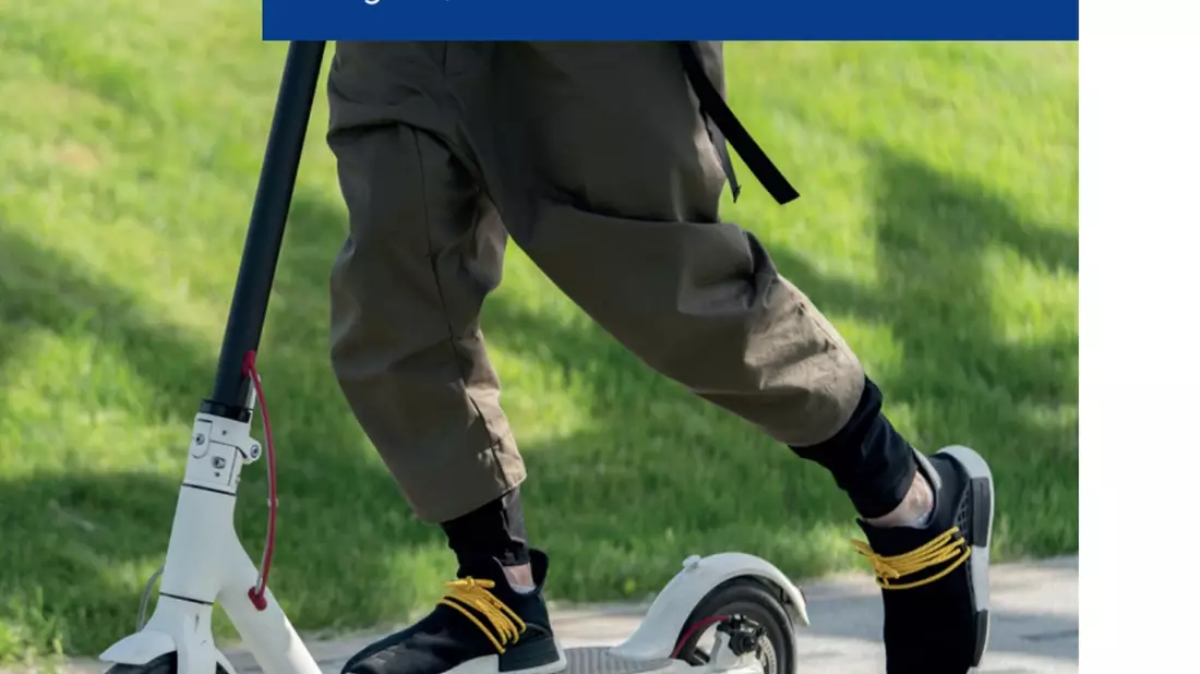 POL-DN: Schülerinnen und Schüler der Fachoberschule Polizei setzen Zeichen für Verkehrssicherheit - Social-Media-Kampagne zeigt E-Scooter-Verstöße im Alltag - Bild: presseportal.de
