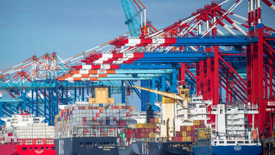 EY-Experter: «2025 war ein weiteres Krisenjahr für die deutsche Wirtschaft» - Bild: Sina Schuldt/dpa