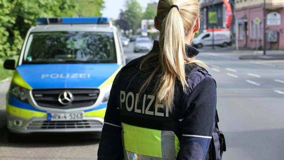 BPOLI LUD: Bundespolizeiinspektion Ludwigsdorf stellt Verstöße gegen das Waffengesetz fest - Bild: presseportal.de