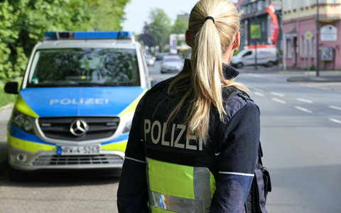 BPOLI LUD: Bundespolizeiinspektion Ludwigsdorf stellt Verstöße gegen das Waffengesetz fest - Foto: presseportal.de